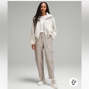 Lululemon Light Utilitech Cargo Picket High Rise Pant Size 29